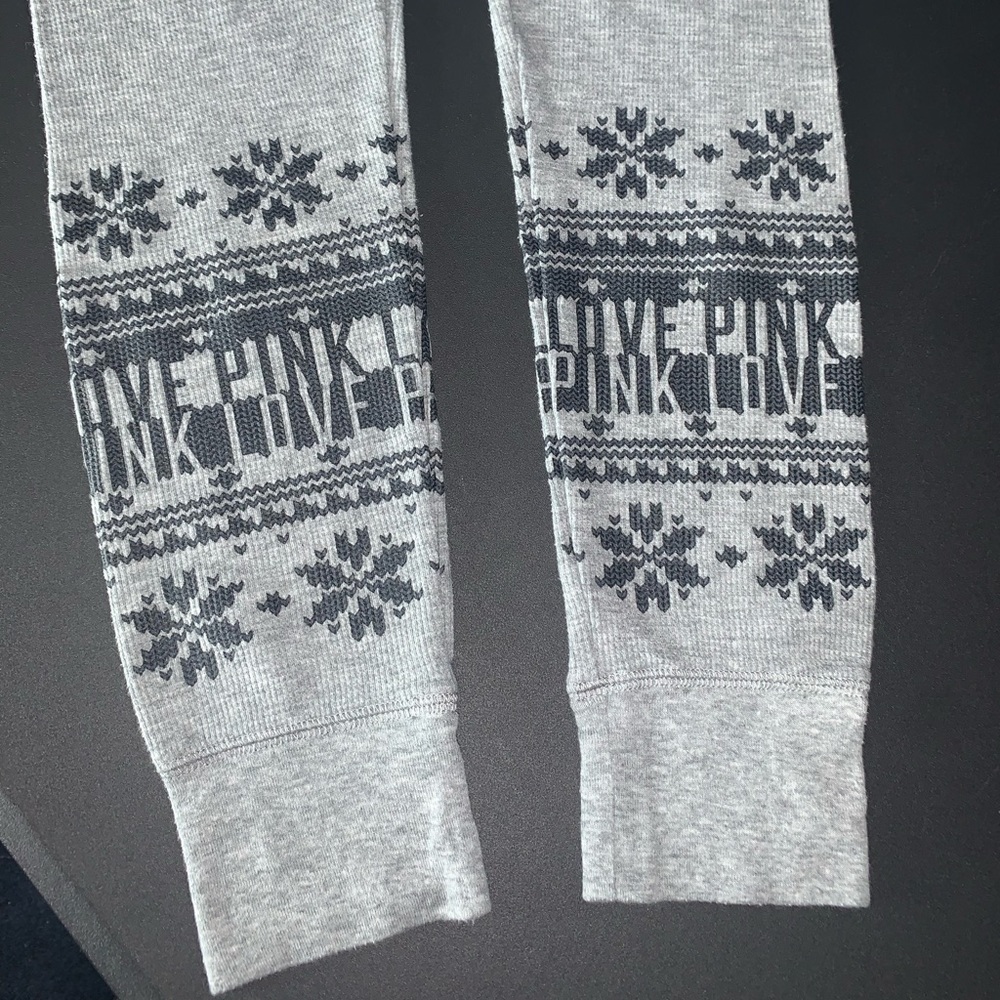 VS Pink waffle knit legging pants rare 😍 - Picture 5 of 10